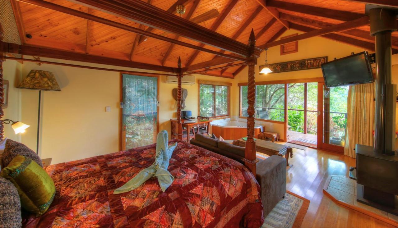 Maleny Tropical Retreat Bed & Breakfast Bagian luar foto
