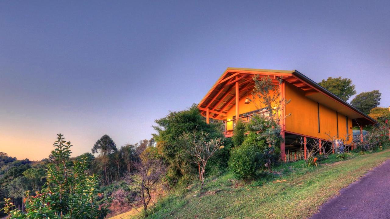 Maleny Tropical Retreat Bed & Breakfast Bagian luar foto
