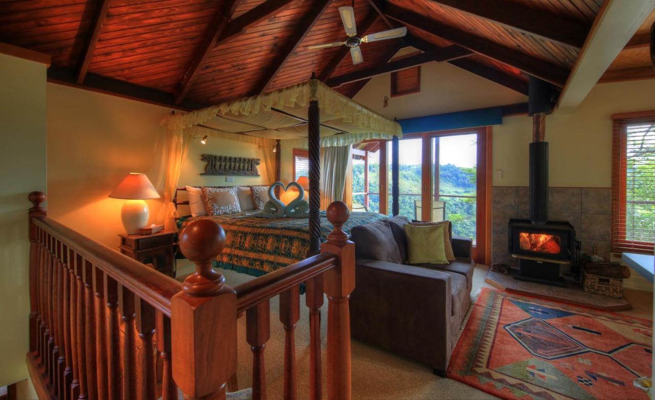 Maleny Tropical Retreat Bed & Breakfast Bagian luar foto